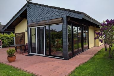 Freistehendes Ferienhaus mit Terrasse und Garten