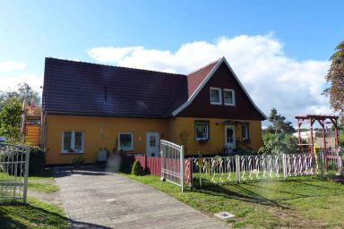 Ferienwohnung mit Kamin und überdachter Terrasse