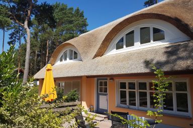 Reethaus direkt am Strand - Ferienwohnung Leonie EG