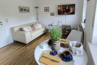 Ferienwohnung Emler - Appartement/Fewo, Dusche, WC, 1 Schlafraum