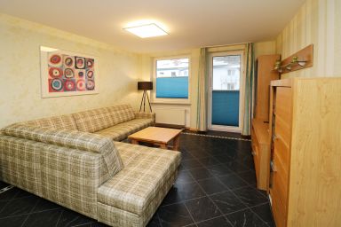 Q03  Ruhige Ferienwohnung Karlshagen mit Hofbalkon - Q03 · Ruhige Auszeit nahe der Ostsee