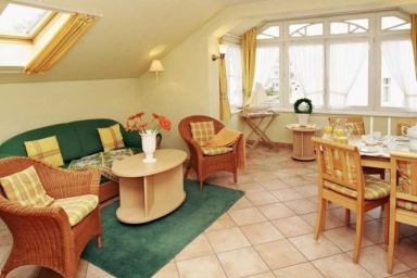 Villa Meernixe - nur 50 Meter zum Ostseestrand - Whg. 09 Dachgeschoß