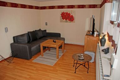 Ferienwohnungen auf dem Pommernhof mit großem Garten! - Ferienwohnung Pommernhof mit Terrasse im EG