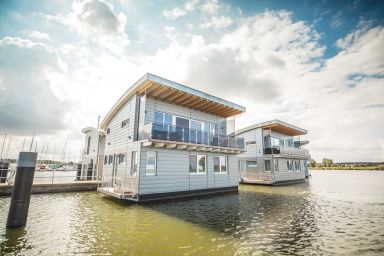 09. Floating-Houses (140 m²) Wotan - Floating-House Nr. 12 Wotan mit Kamin und Sauna