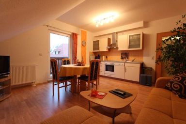 Haus Waterkant - ca. 300 m zum Strand - 3- Raum Fewo 7 mit Balkon