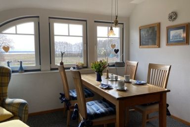Ferienwohnung Nr. 02 (OG + Spitzboden)