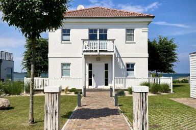 Ferienhaus Sliminde by Seeblick Ferien, direkte Wasserlage,E-Ladesäule,Sauna