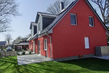 Ferienhaus FH15 - Ferienhaus mit 4 Schlafzimmern, 2 Pkw-Stellplätzen für 6 Pers.