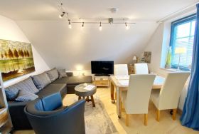 Wohnzimmer mit Essplatz