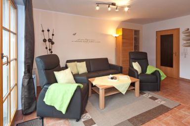 Ferienpark Freesenbruch - Komfortable Ferienwohnung mit Terrasse, Gartenblick und beheiztem Innenpool