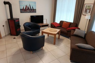 Dünenresidenz Glowe - Familienfreundliches Ferienhaus mit Terrasse und Garten an der Ostsee