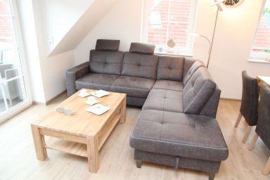 Koralle - Moderne Obergeschosswohnung (80qm) für 4 Personen mit Balkon und sep. Gäste-WC
