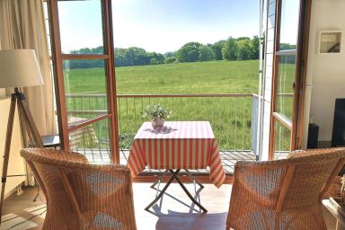 Wohnanlage "Am Grün" - Helle und moderne Ferienwohnung Sonnenblick mit Landschaftsblick in Wittenbeck