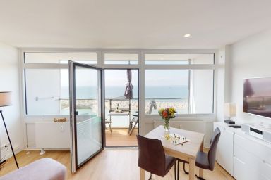 Prinz Hamlet - Traumhafte, moderne Meerblick-Wohnung für 2 Personen mit Balkon, Sauna und Pool