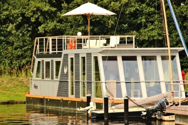 Hausboot  in Ueckermünde - Hausboot Ueckermünde - Ihr besonderer Urlaub auf dem Wasser