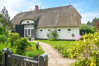 Haus Hinrich - Ferienwohnung im EG und OG, 45 m² groß, für 2 Erwachsenen und ggf. 2 Kindern