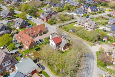 Kampende II - Historisches Reetdach-Hausteil mit ca. 85 m² Nutzfläche im Erd- und Obergeschoß