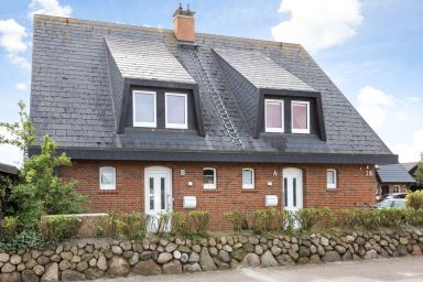 N 28 b - Einmaliges Design-Logis mit viel Platz.
