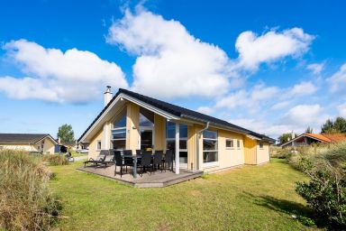 Holiday Vital Resort - 79m²  für 8 Personen mit Sauna, Kaminofen & 800 m zum Sandstrand