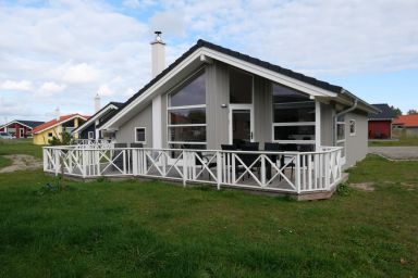 Holiday Vital Resort - Ferienhaus 96 in Großenbrode: Sauna, Kaminofen & 800 m zum Strand