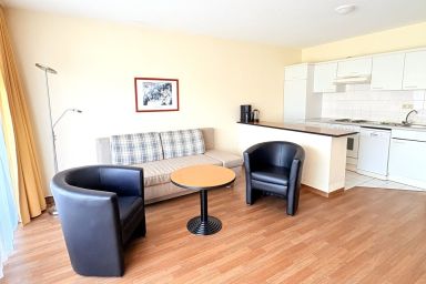 Boddenhof Apartment 44 - Terrasse, Hund willkommen - Boddenhof Stedar Ferienwohnung 44 – Familienfreundlich, mit Terrasse und WLAN