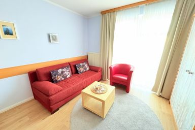 Wohnung 13 im Haus Hühnergott - Ferienwohnung 13 Sellin – Charmante Wohnung mit Balkon & nur 900 m zum Strand