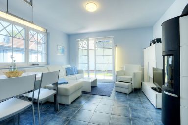 de Obendtied - Wohnung 3 - Komfortable Ferienwohnung mit Kamin, Terrasse und moderner Ausstattung in Zingst