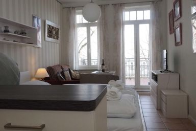 Fewo Stromgeflüster - Romantisches Apartment für 2 – Direkt am Warnemünder Hafen