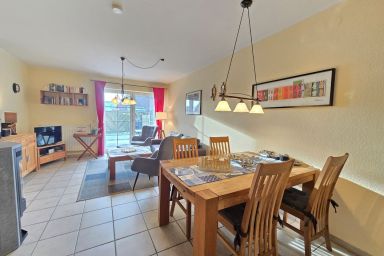 Ferienwohnung Pabst - Dittmann - Komfortable Ferienwohnung mit Terrasse, Kaminofen und Garten in Dornum
