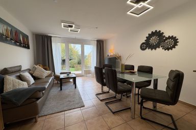 Ferienhaus "MeerZeit" - Ferienhaus über 3 Etagen, 65 m² Wohnfläche mit Terrasse und Garten