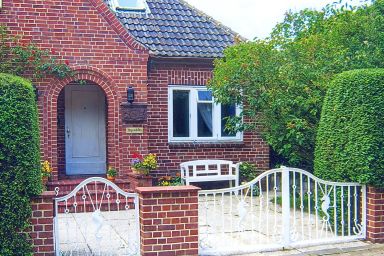 Seepferdchen - Ferienwohnung Seepferdchen in Wyk auf Föhr – nahe am Meer mit Terrasse