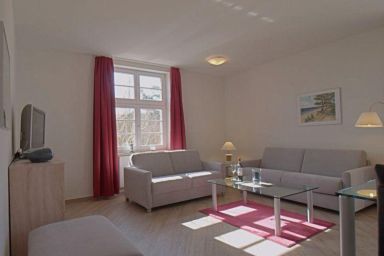 Residenz Unter den Linden - Gemütliche, helle 2-Zimmer-Ferienwohnung mit Südbalkon für 4 Personen