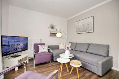 Residenz von Flotow - Großzügige 2-Zimmer-Ferienwohnung für 4 Personen mit Terrasse, Strandkorb & Hund