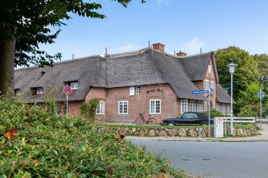 ZWEISITZER - Der 2Sitzer, Gemütlichkeit unter Reet