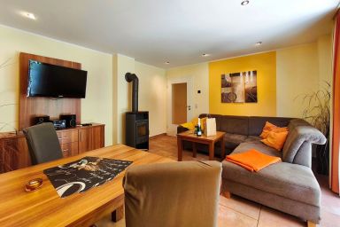 Küstenwaldhaus - Ferienwohnung Möwe – Erholung zwischen Wald und Ostsee