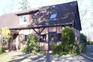 Große Ferienwohnung in Nuttel mit Garten, Grill und Terrasse