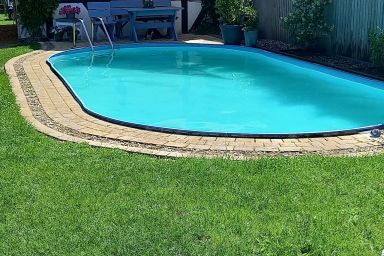 Ferienwohnung mit Terrasse und Pool