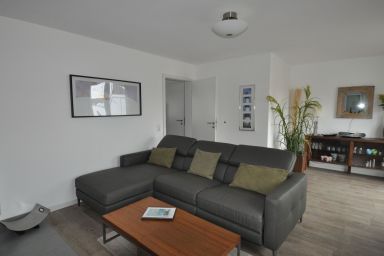 Gorch Fock mit Balkon - Gorch Fock mit Balkon .1