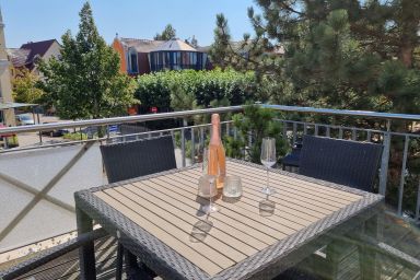 Strandstraße 32 - 04-20