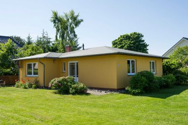 Ferienhaus Sabine mit Sonnenterrasse - Ferienhaus Sabine mit Kamin und Sonnenterrasse ***Manfraß***