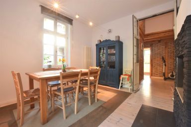 Ferienwohnungen Alter Bahnhof mit Terrasse und Garten OFC 06 - Nr. 1 Fewo mit Kamin und Terrasse