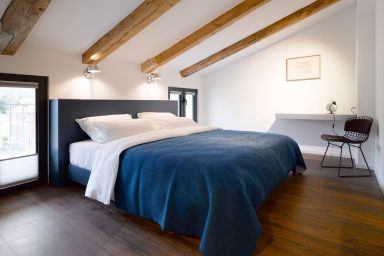 Das Gästehaus - Zimmer - Zimmer 5  Raum unter der Gaube