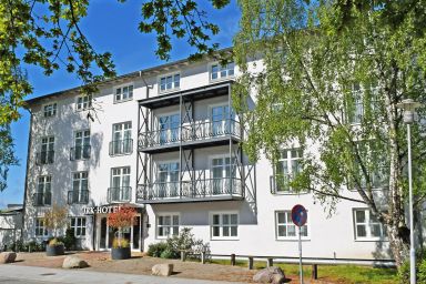 Park-Appartements Ostseebad Sellin 500 m zum Strand - DZ mit Balkon Park 113