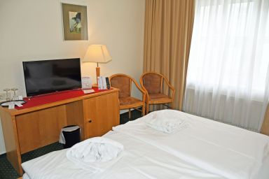 Park-Appartements Ostseebad Sellin 500 m zum Strand - Doppelzimmer Park 110