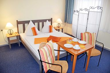 Appartementhaus Sellin in Stil der Bäderarchitektur - Budgetzimmer mit Dusche/WC auf dem Flur 12