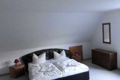 Reetdachhaus Landhaus Ulrich - Doppelzimmer 30 m² (Gemeinschaftsbad)