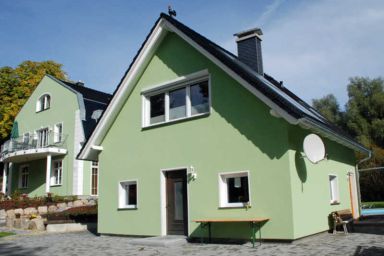 Gutshaus-Appartem. mit Kamin, Außenpool und tlw. Sauna***** - Ferienhaus Regenbogen mit Kamin und Terrasse