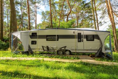 Urlaub im Wohnwagen - mitten im Wald - Wohnwagen 06