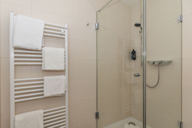 FeWo Am Strand / Strandvilla Belvedere (Ostseeallee) - FW 37, Ferienwohnungen am Strand - max. 4 Personen