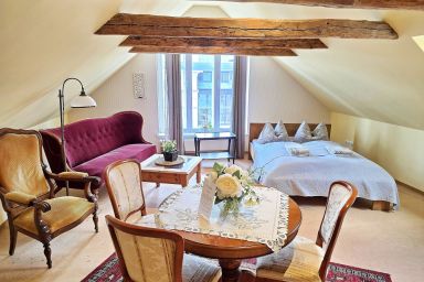 Tausendschönchen - Café 28 & Pension am Markt - ABC624